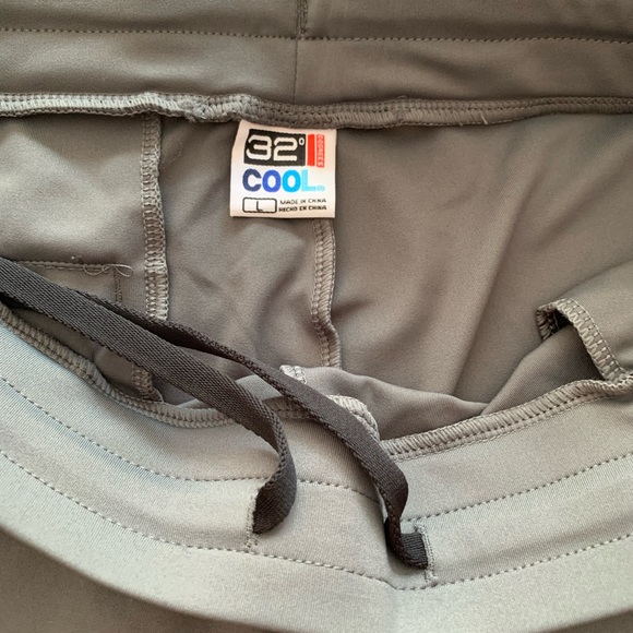 NWT Mens athletic shorts grey and blue. Size Large. - Picture 10 of 14